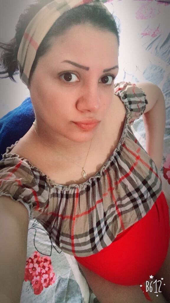 Leaked photos of a hot Arab wife 🔥🔥 #DnqNq429