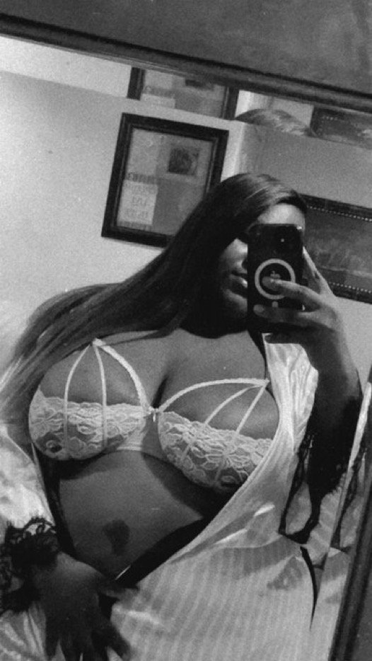 Thot bitch likes to show off #ciO2GrGS